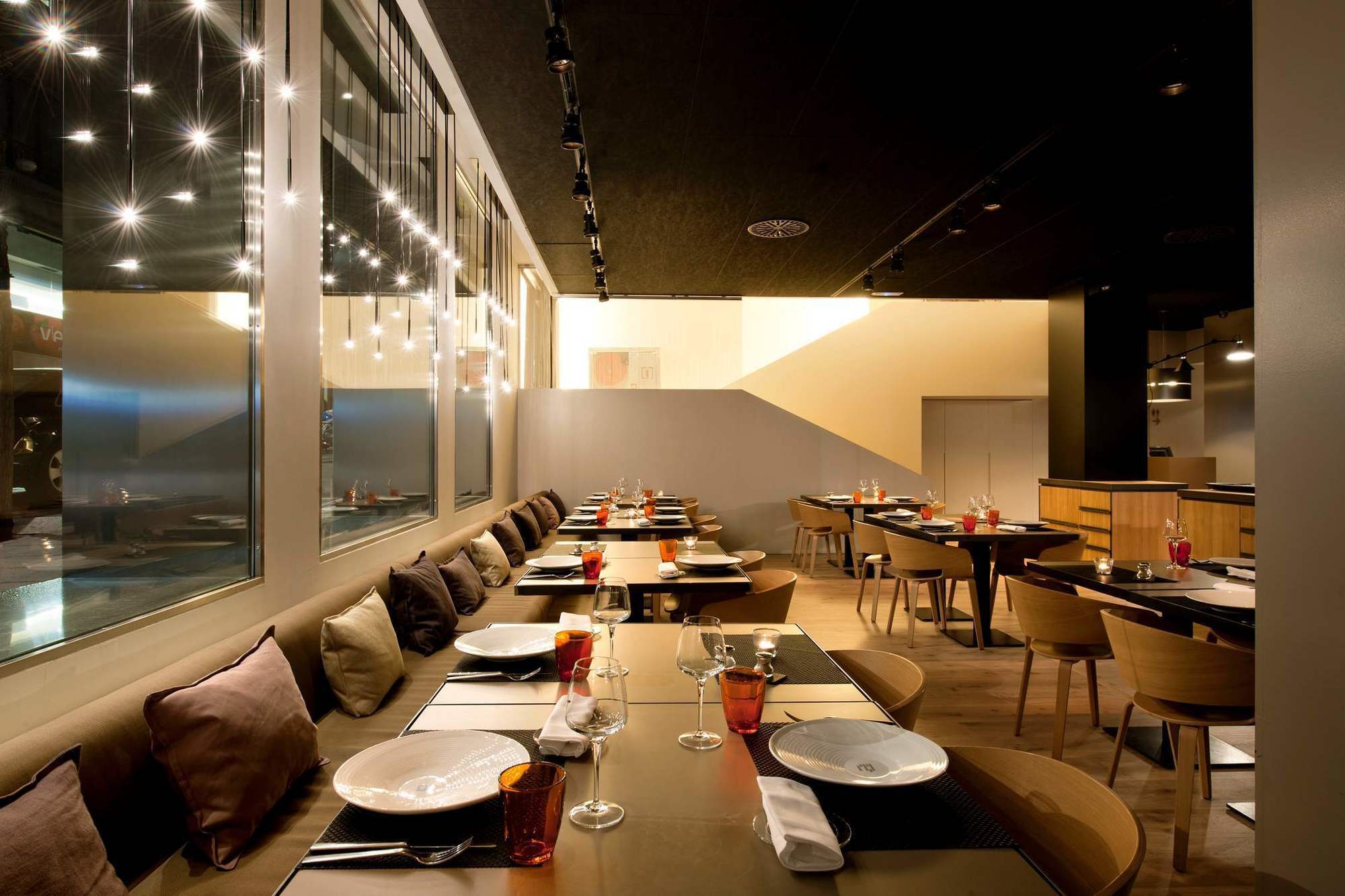 Grand Hotel Central, Small Luxury Hotels Barcelona Restaurant foto Interior of the restaurant